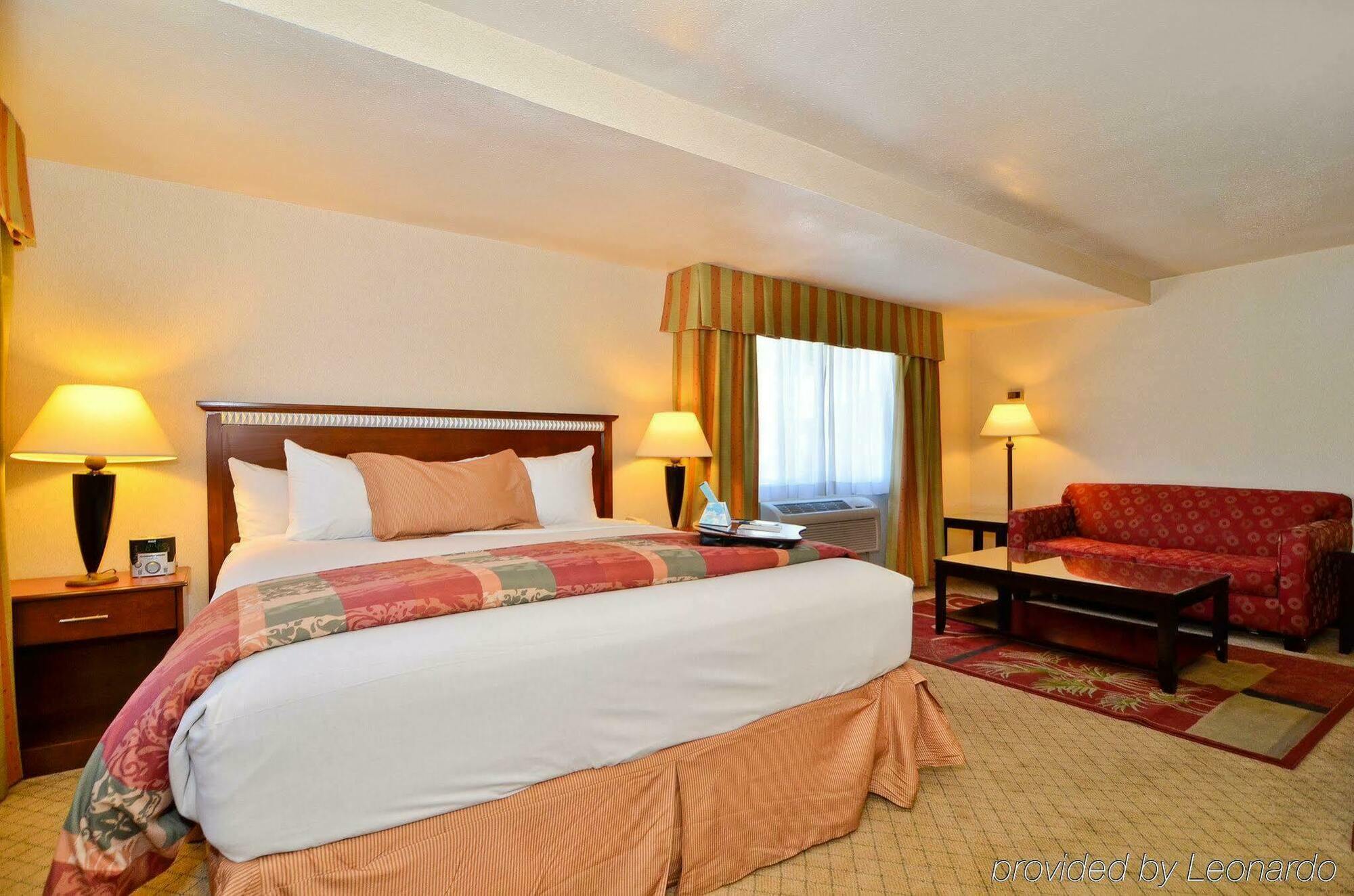 Empeiria High Sierra Hotel